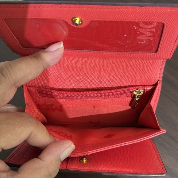 MCM Imprente Wallet - Picture 8 of 10